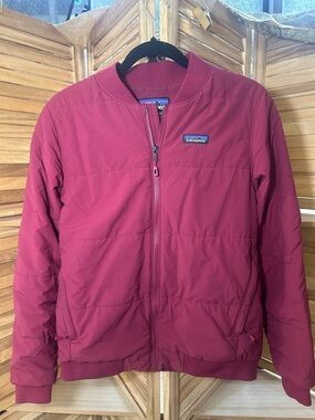 Patagonia Women’s W's Zemer Bomber Jacket, maroon size medium